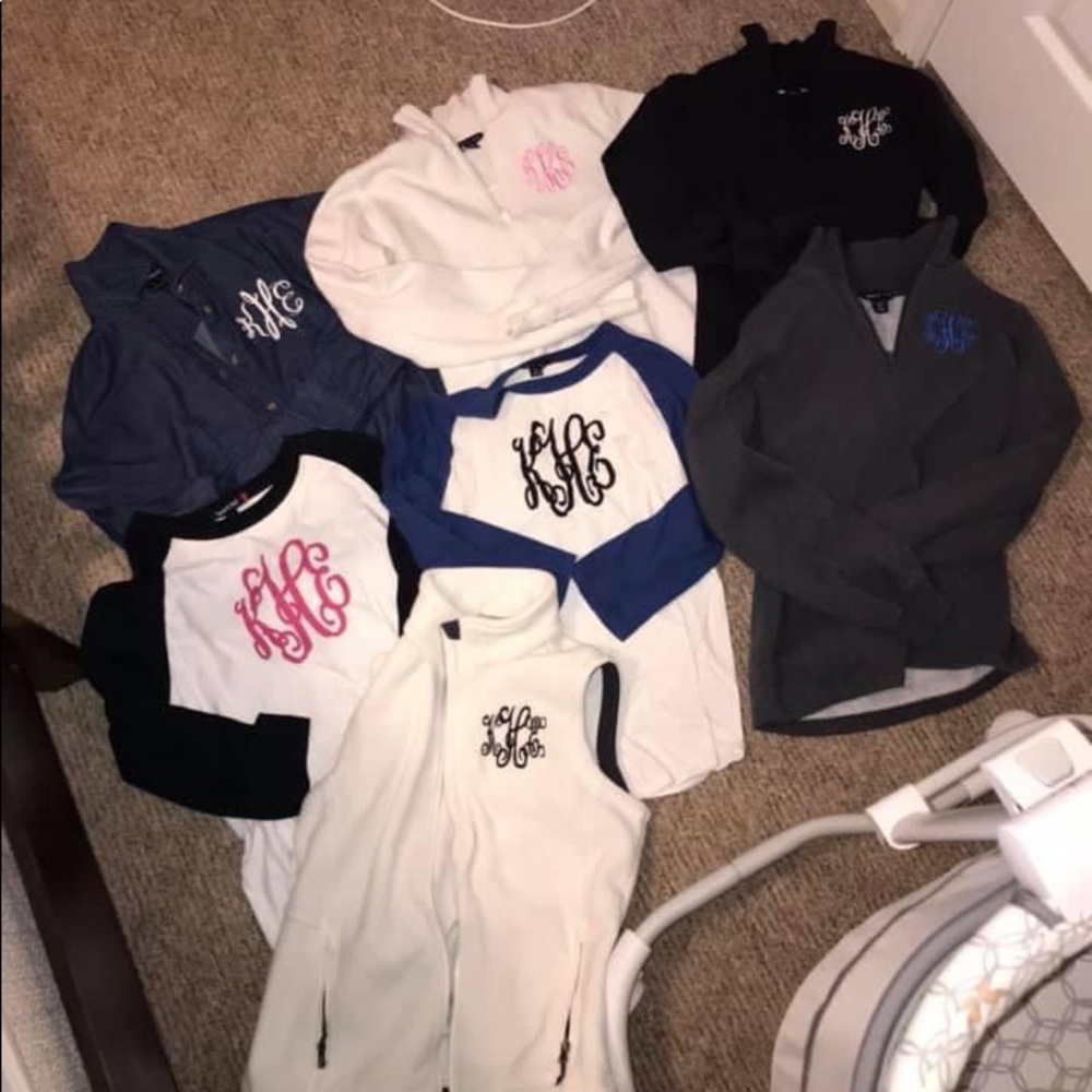 Monogrammed shirts with initials KHE.